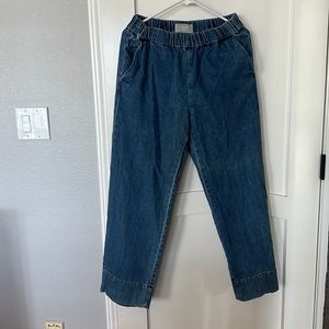 Pull on pants, wide leg. size 8
